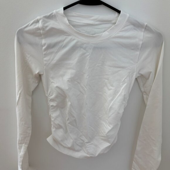 Aritzia Tna Ruched Long Sleeve T Shirt - Picture 1 of 2
